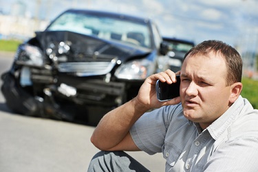 At-fault driver in Nashville car wreck on phone with insurance company