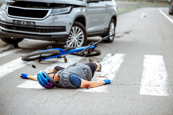 cyclist injured in a bicycle accident with a car