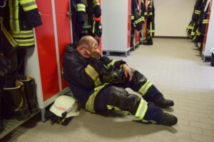 Can Police Officers or Emergency Responders File a Lawsuit if They Are Hurt on the Job?